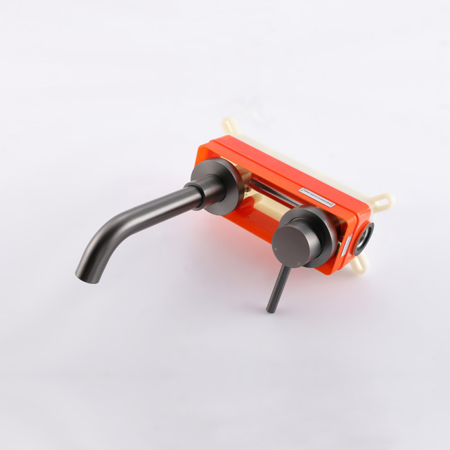 Grifo de lavabo de baño de montaje en pared gris pistola de acero inoxidable 304 de lujo