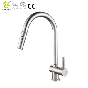 CUPC 304 Acero inoxidable Níquel cepillado Sensor táctil Caliente y frío Grifo de cocina abatible