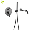 Juego de grifos de ducha ocultos 304 Acero inoxidable plateado cepillado Montado en la pared Mezclador de agua fría y caliente Ducha de baño