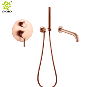 Juego de grifos de ducha ocultos 304 Acero inoxidable plateado cepillado Montado en la pared Mezclador de agua fría y caliente Ducha de baño