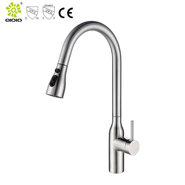 Grifo de fregadero de cocina abatible mixto frío y caliente dorado cepillado moderno