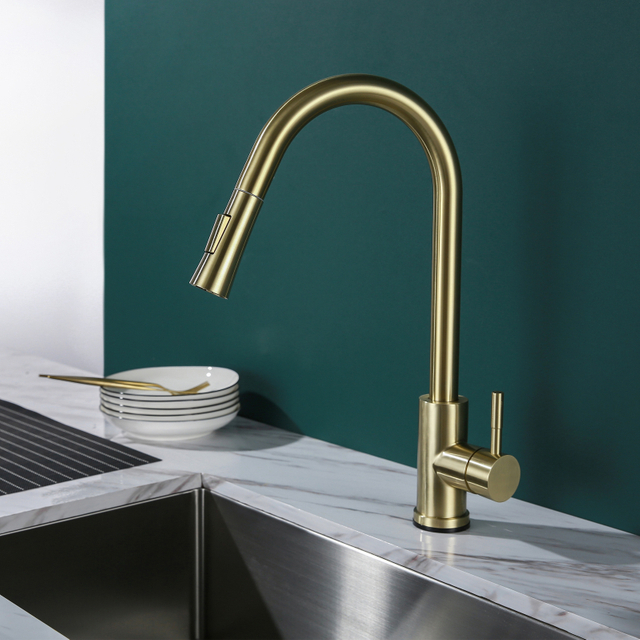 Grifo de cocina moderno con sensor táctil abatible de una sola manija de oro cepillado