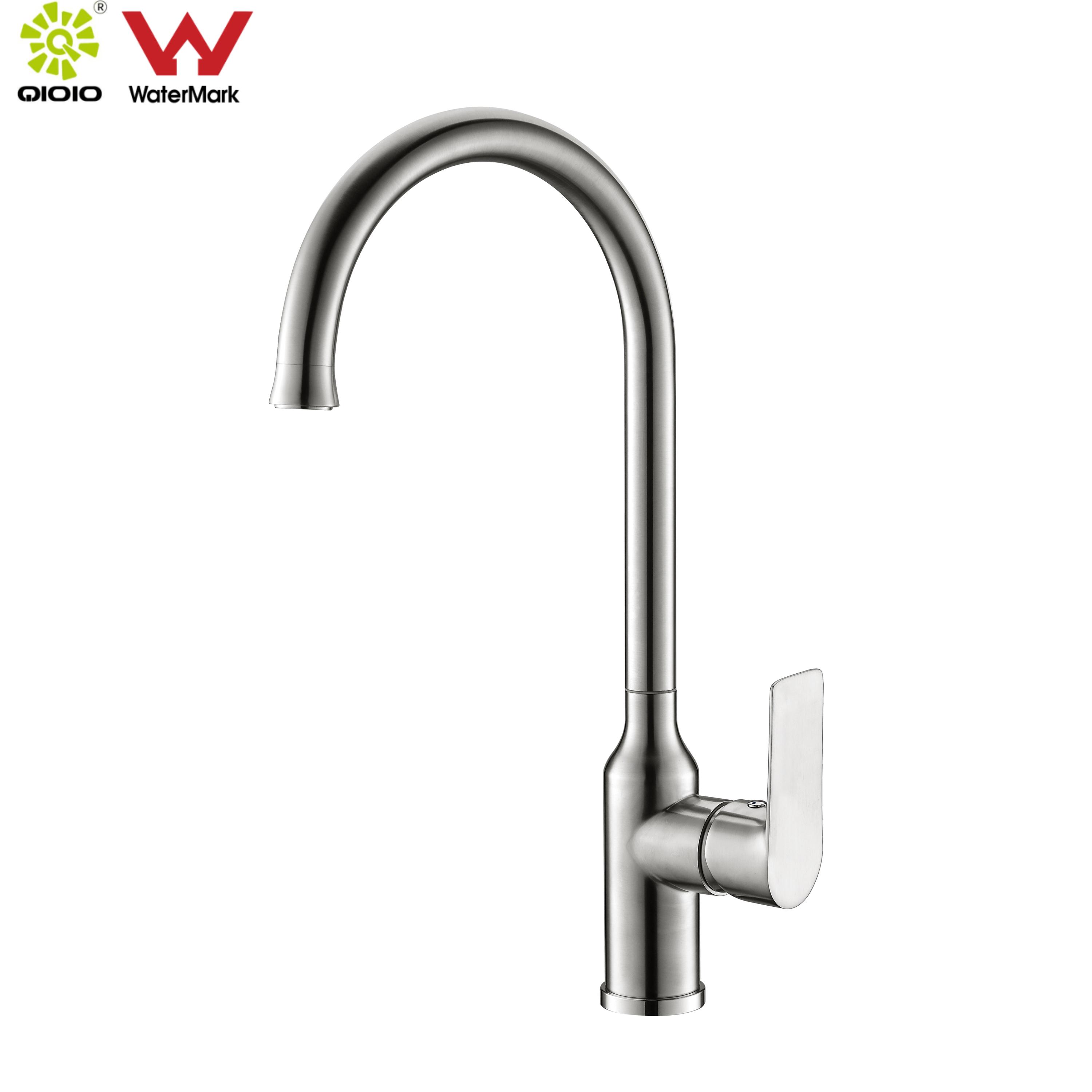 grifo del lavabo del ba&ntilde;o 