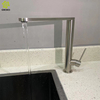 Grifo de la cocina del mezclador del cuarto de baño caliente y frío del acero inoxidable 304