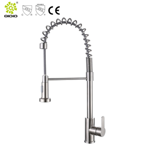 CUPC de alta calidad 304 de acero inoxidable con bajo contenido de plomo montado en la cubierta extraíble grifos de cocina mezcladores en frío y caliente