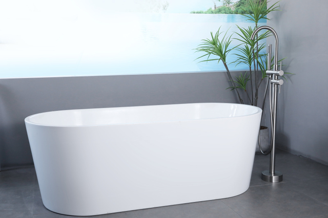 CUPC Alta calidad Moda moderna 304 Acero inoxidable Mezclado en frío y caliente Multifuncional Baño Ducha en el piso Grifo para bañera independiente