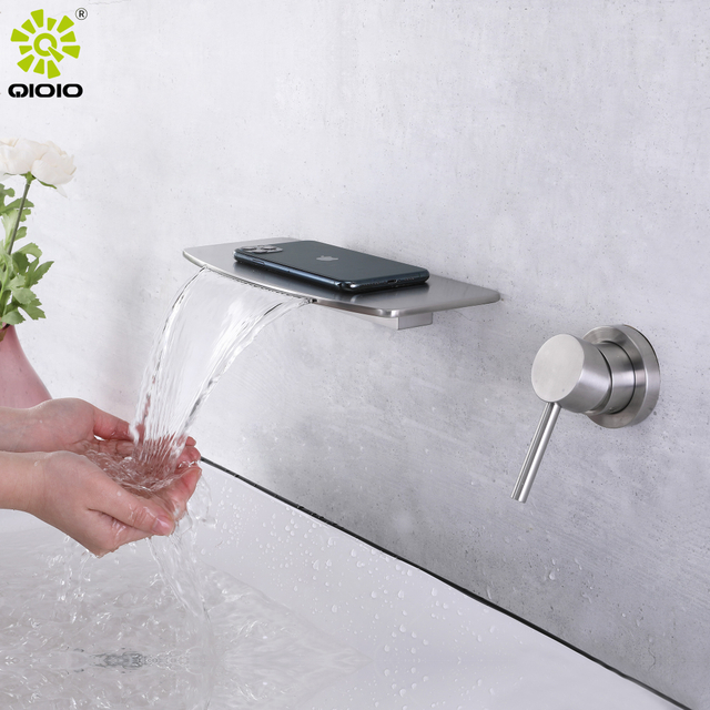 Grifo de baño Grifo oculto montado en la pared Lavabo de acero inoxidable frío y caliente Mezclador de lavabo en cascada