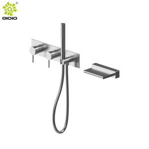 Fabricación de acero inoxidable 304 montado en la pared, caliente y frío, baño de tres vías, juego de grifos para ducha y baño